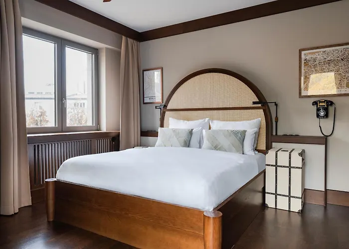 Numa Potsdamer Platz 4*