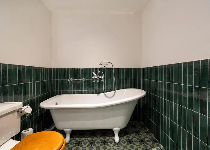 Numa Potsdamer Platz 4*