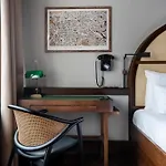 Numa Potsdamer Platz 4*