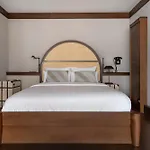 Numa Potsdamer Platz 4*