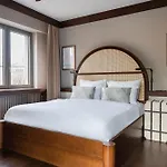 Numa Potsdamer Platz 4*