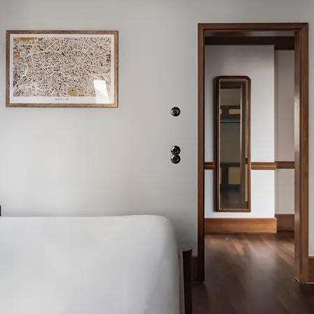 Numa Potsdamer Platz 4*