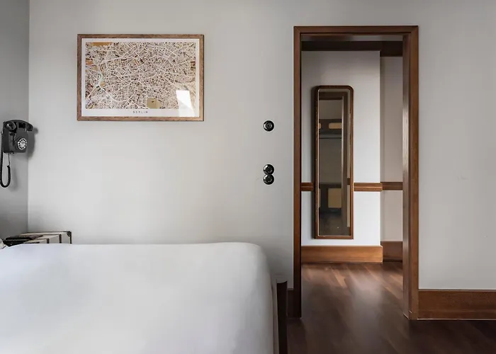 Numa Potsdamer Platz 4*