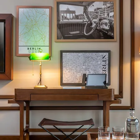 Numa Potsdamer Platz 4*